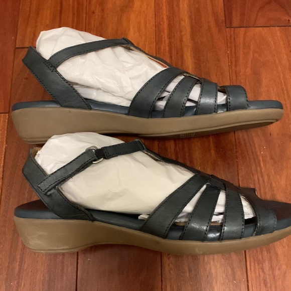 Naturalizer blue wedge sandals with Velcro straps 8.5 - Picture 3 of 14